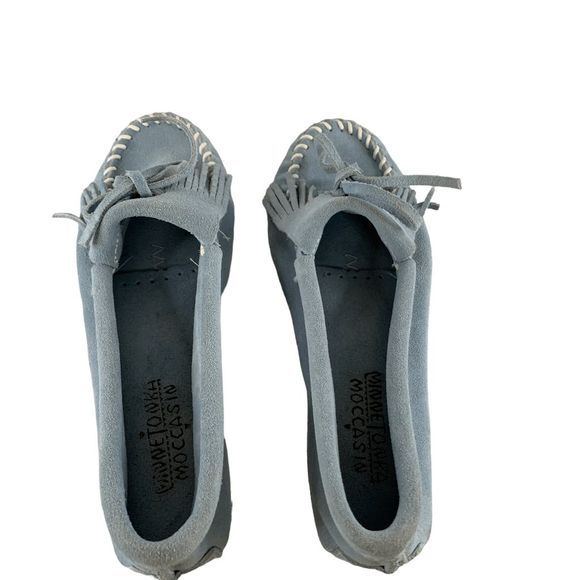 Minnetonka Women's Blue Moccasins - Picture 9 of 10